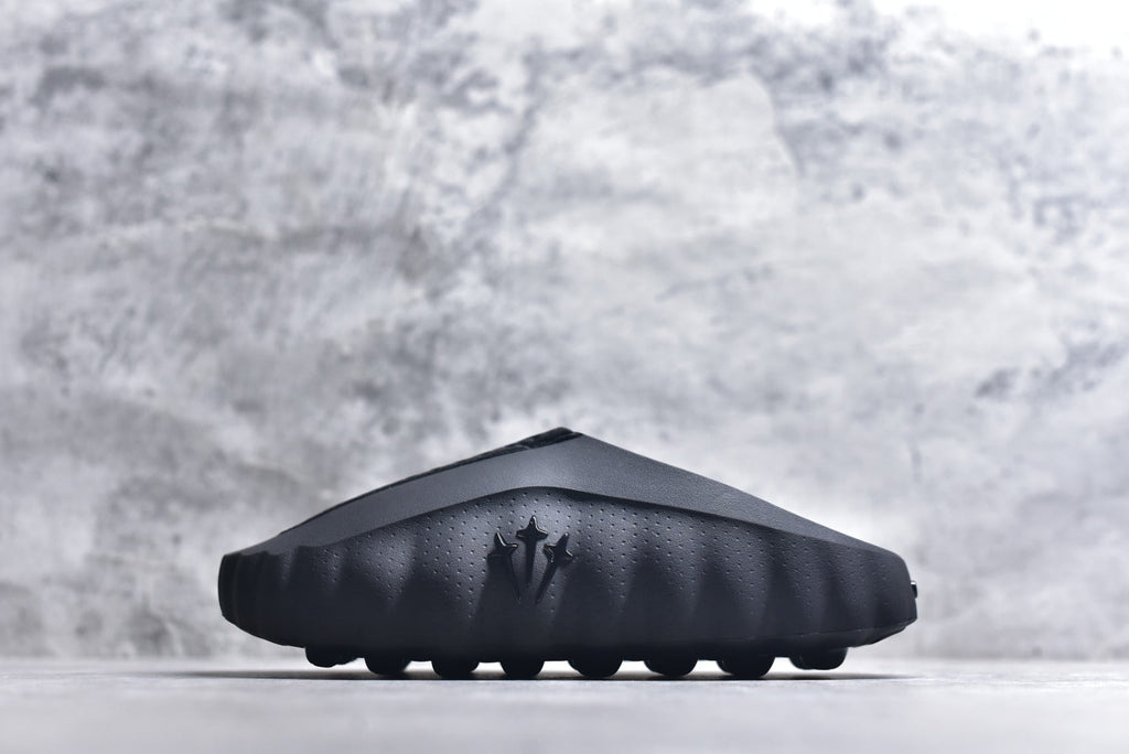 Nike Mind 001 Sail Closed-Toe Massage Slide HQ4307-001 Black