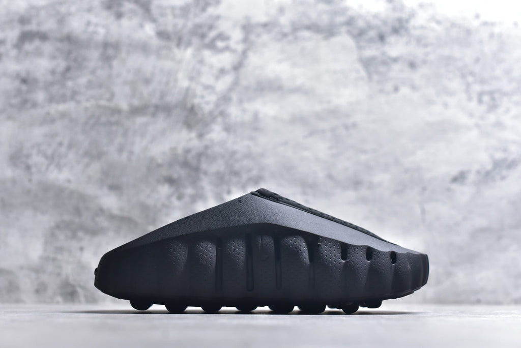 Nike Mind 001 Sail Closed-Toe Massage Slide HQ4307-001 Black