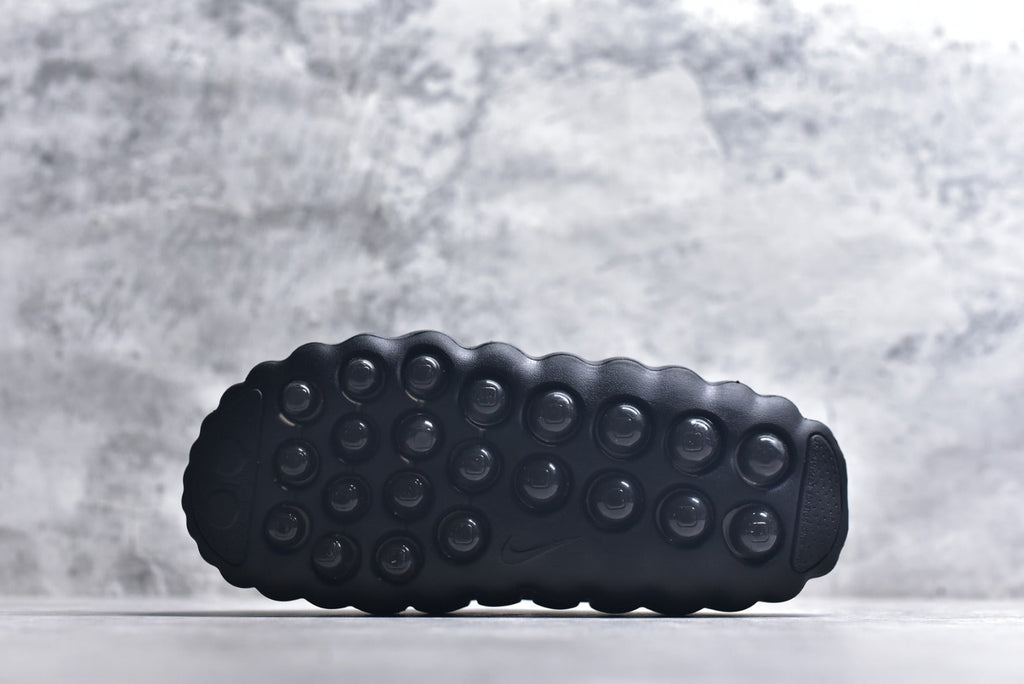 Nike Mind 001 Sail Closed-Toe Massage Slide HQ4307-001 Black