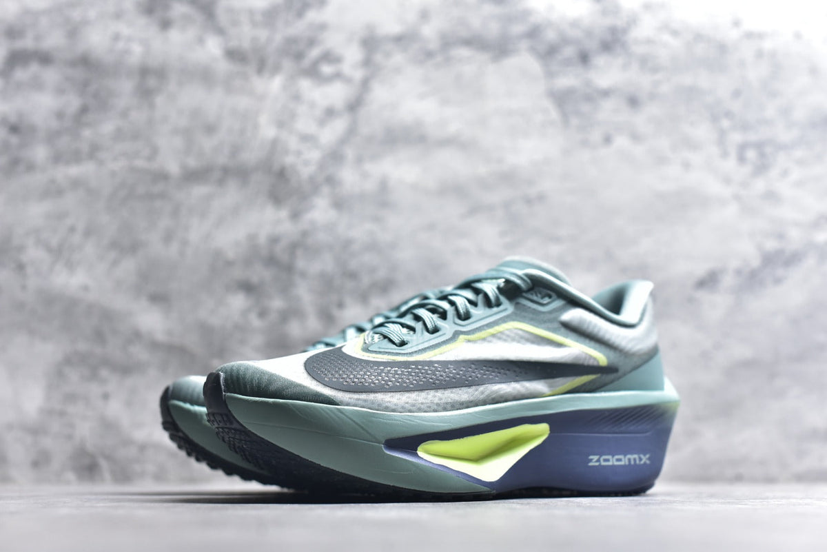 Nike Zoom Fly 6