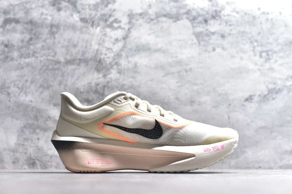 Nike Zoom Fly 6