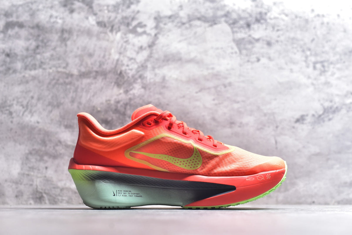 Nike Zoom Fly 6