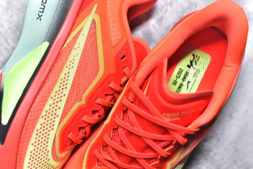 Nike Zoom Fly 6