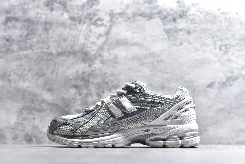 New Balance 1906 Retro Lifestyle Sneaker | U1906RCB