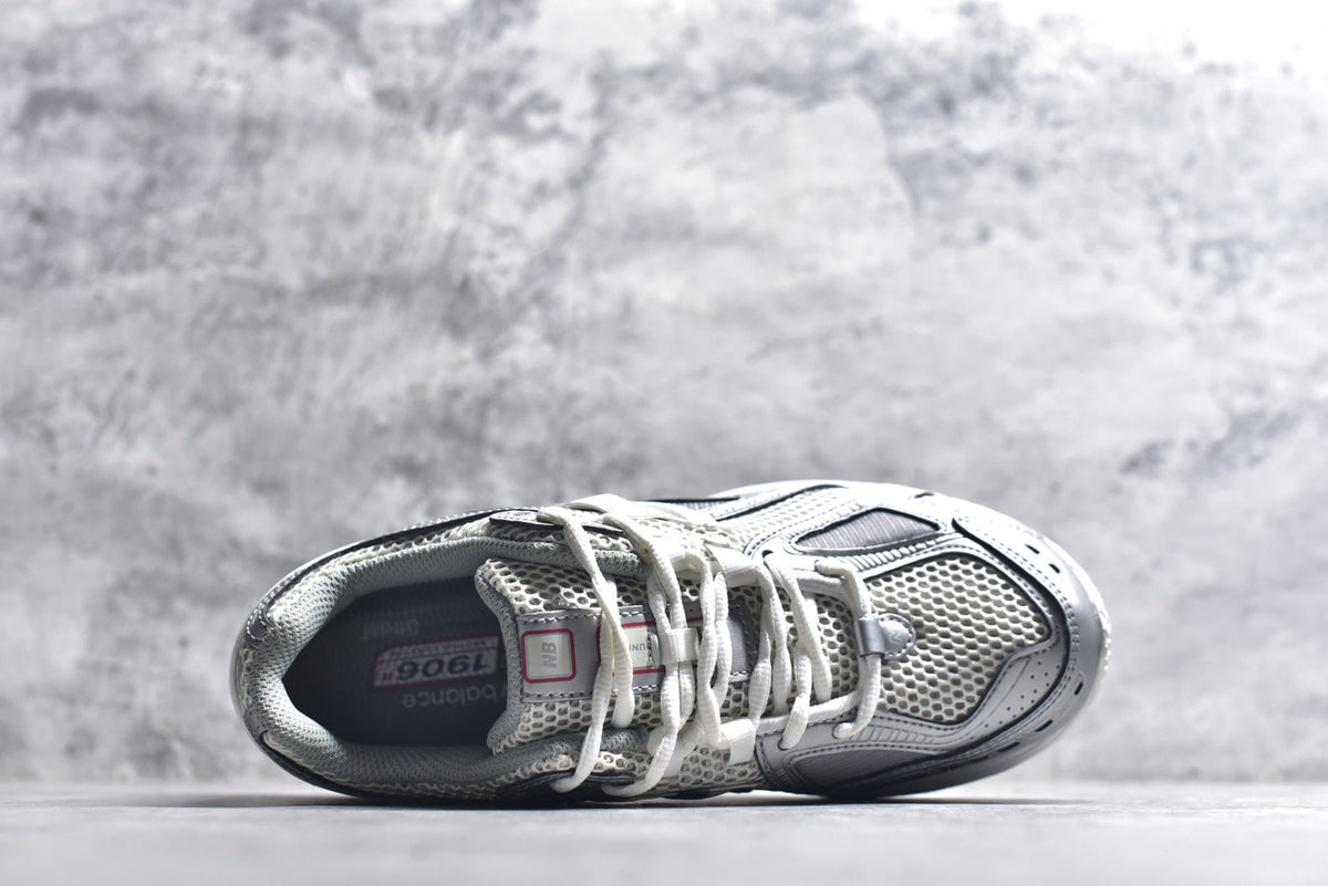 New Balance 1906 Retro Lifestyle Sneaker | U1906RCB