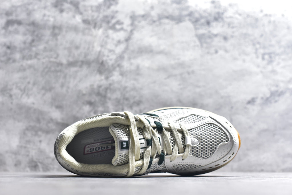 New Balance 1906 Retro Lifestyle Sneaker | W1906RQ