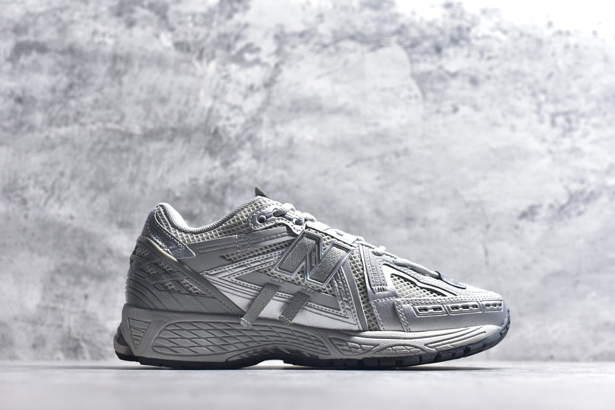 New Balance 1906 Retro Lifestyle Sneaker | M1906AG