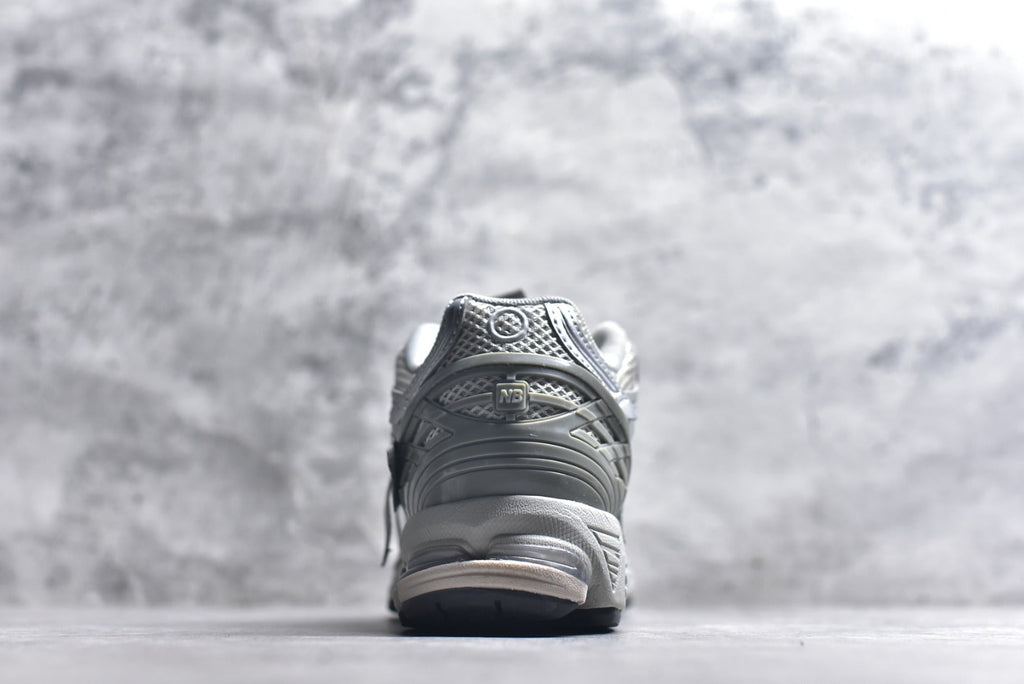 New Balance 1906 Retro Lifestyle Sneaker | M1906AG