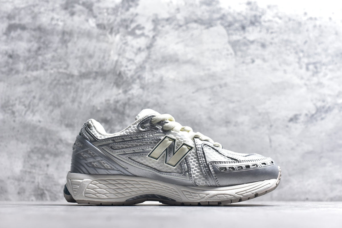 New Balance 1906 Retro Lifestyle Sneaker | M1906REE
