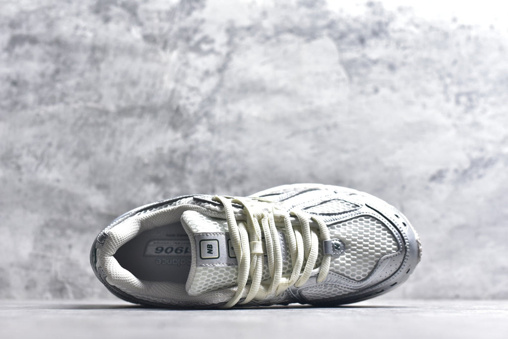 New Balance 1906 Retro Lifestyle Sneaker | M1906REE