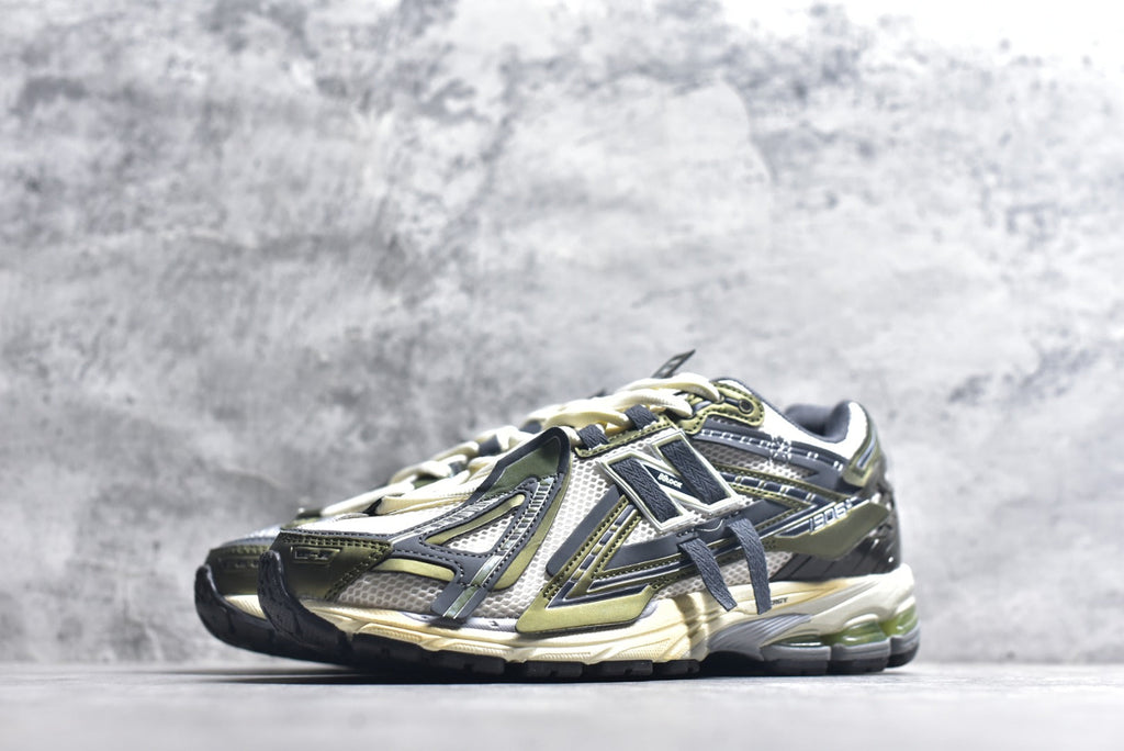 New Balance 1906 Retro Lifestyle Sneaker | U1906ANC