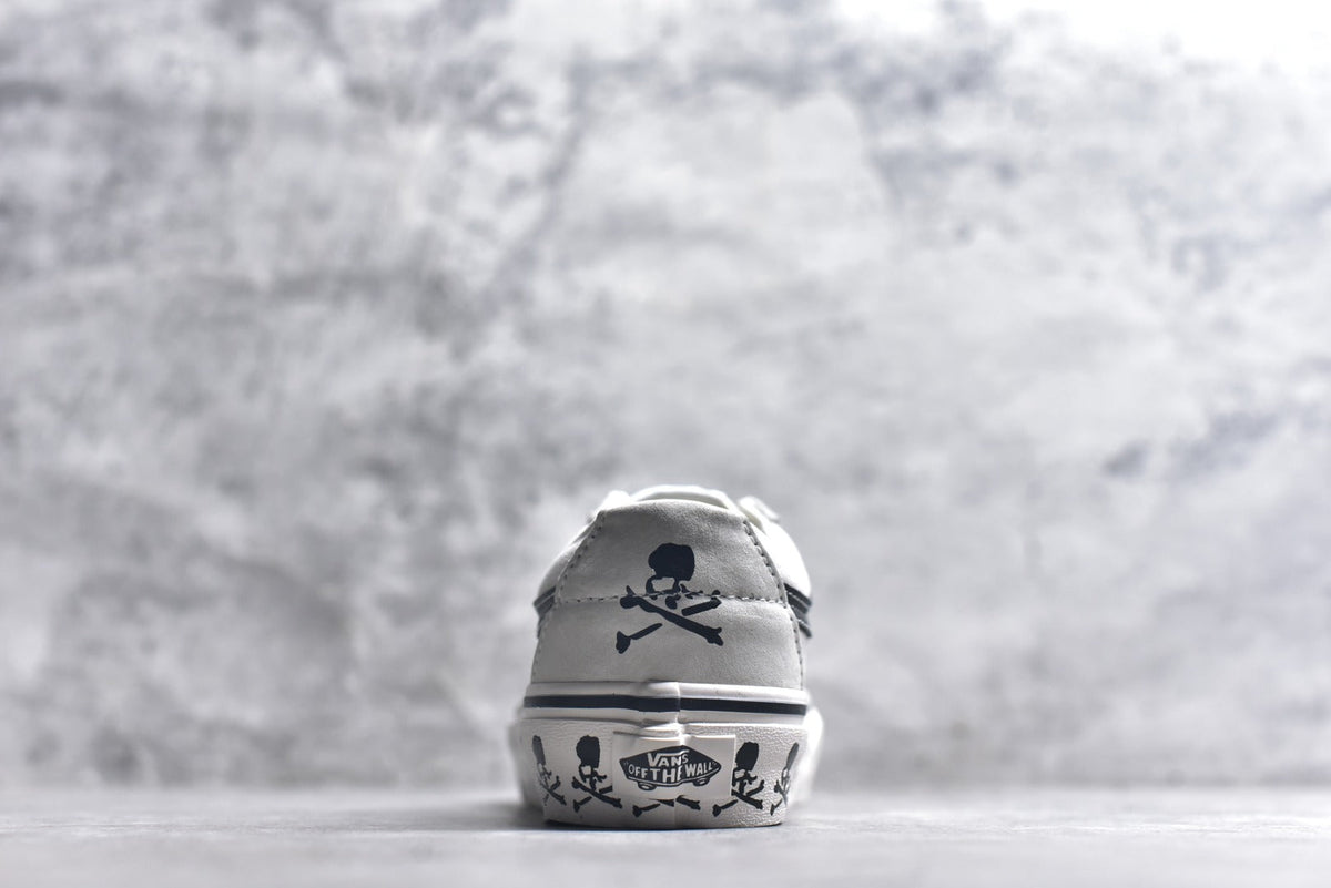 Vans Sk8-Low 'Skull' Limited Edition Low-Top Skate Sneaker | VN000CZU50K