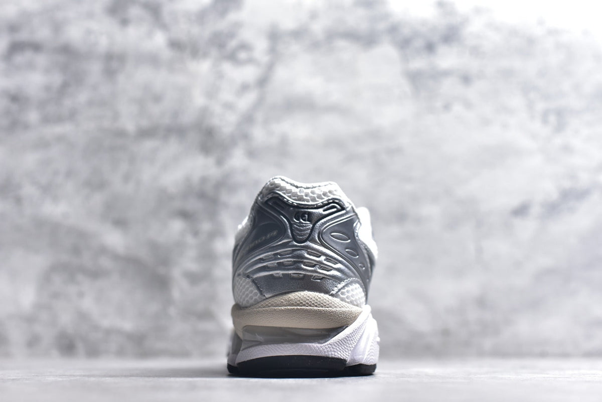 ASICS GEL-KAYANO 14 Retro Running Lifestyle Sneaker | 1203A537-110