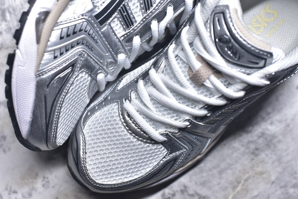 ASICS GEL-KAYANO 14 Retro Running Lifestyle Sneaker | 1203A537-110