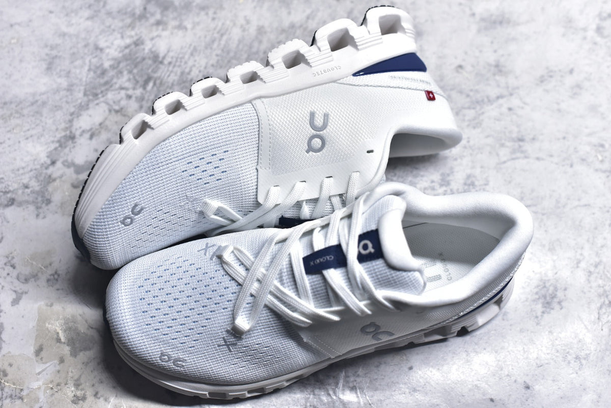 On Cloud X 4 Women's Low-Top Running Sneaker 3WE30073559