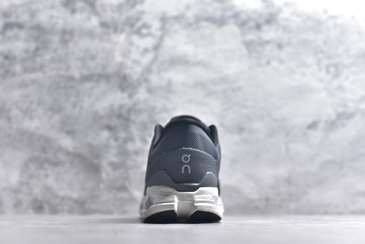 On Cloud X 4 Low-Top Running Sneaker 3ME30043558