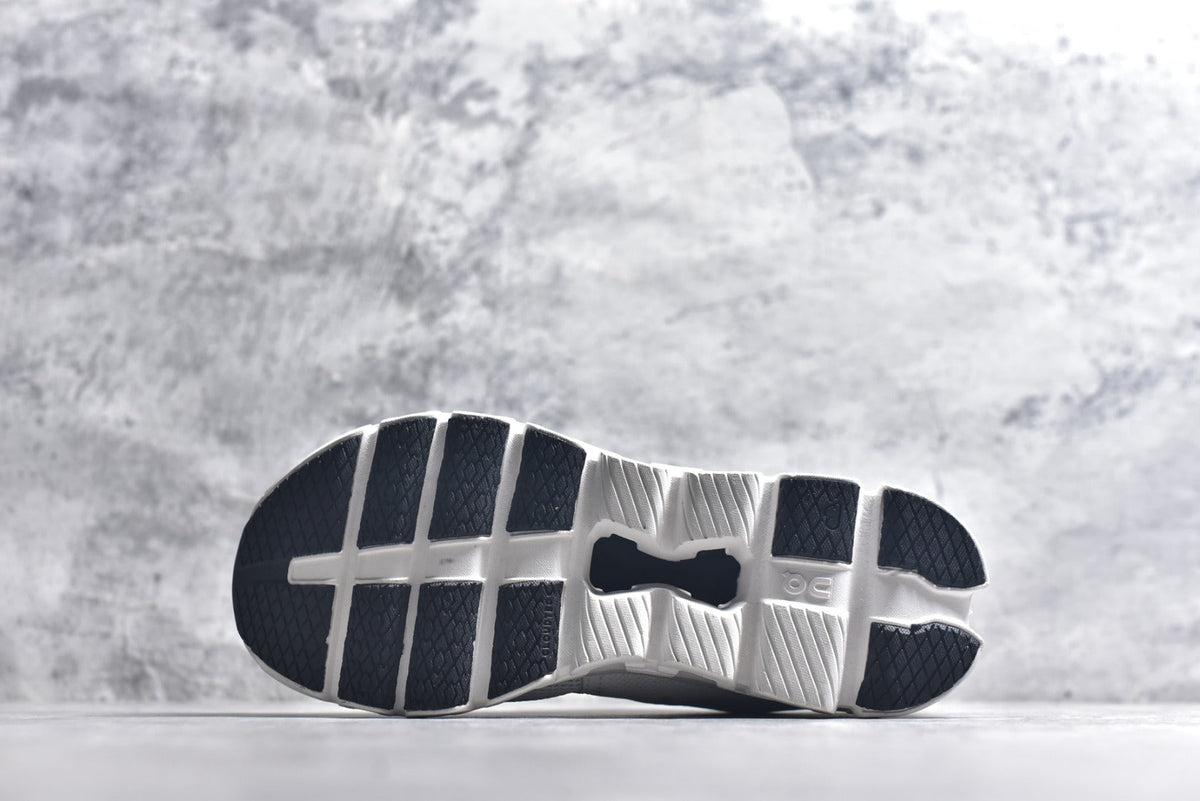 On Cloud X 4 Low-Top Running Sneaker 3ME30040791