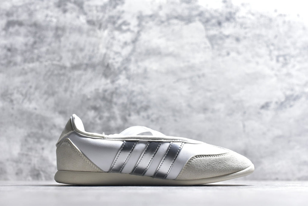 Adidas Barreda Mary Jane | Lightweight Flat Casual Shoe | HQ7400