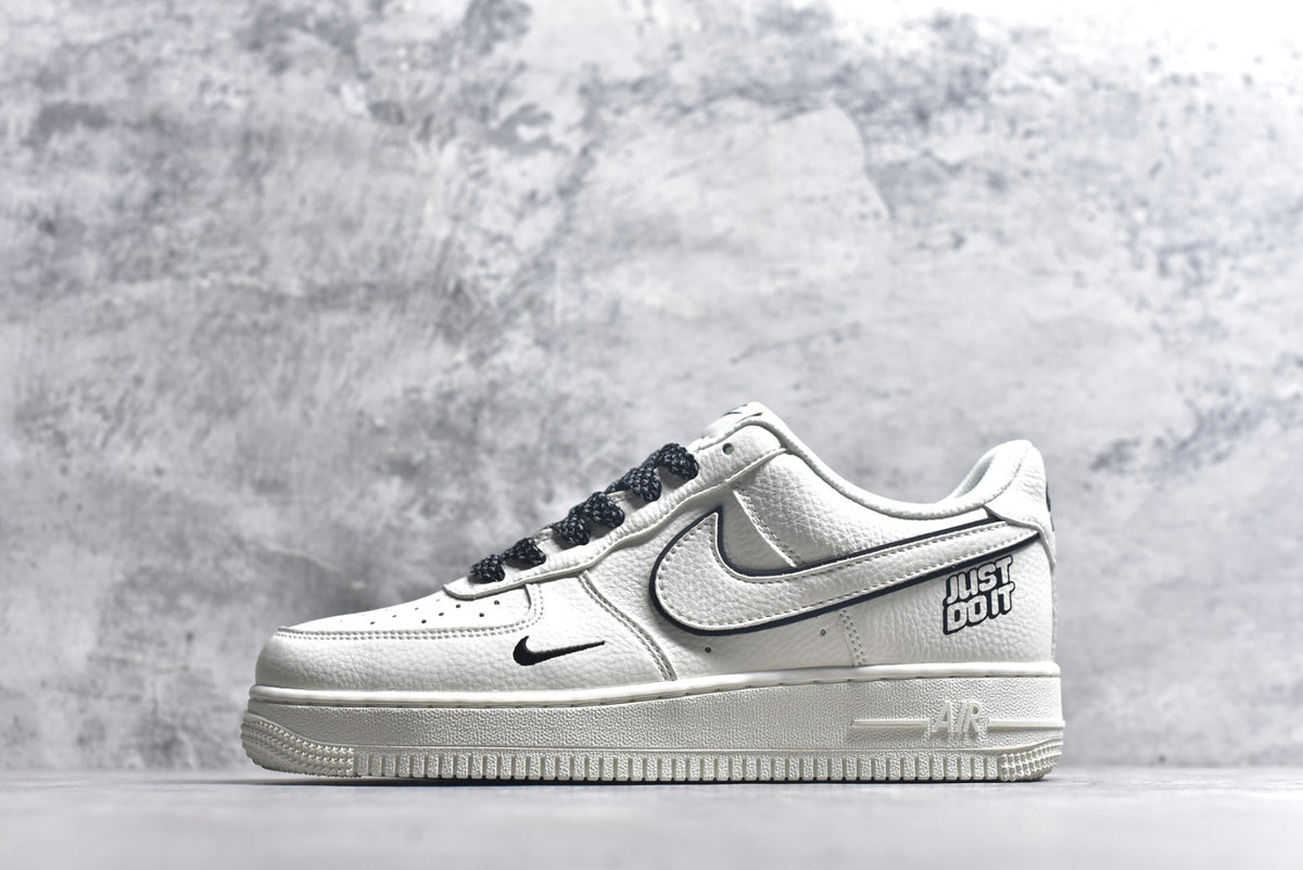 Nike Air Force 1 Low — MM5288-072 Sail / Black